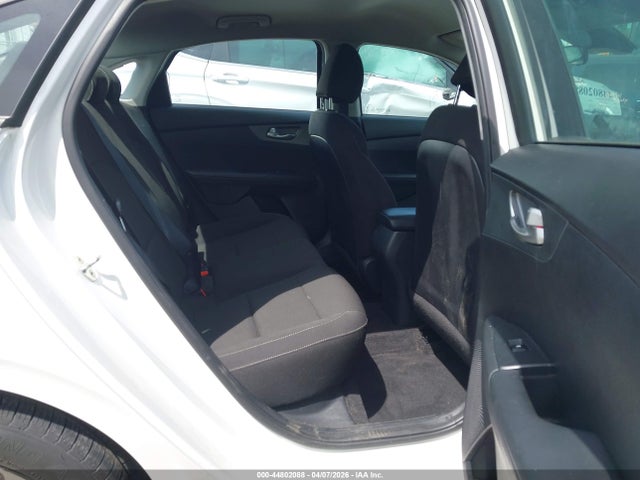 2021 Kia Forte Lxs მანქანა იყიდება აუქციონზე, vin: 3KPF24AD8ME291521, აუქციონის ნომერი: 44802088