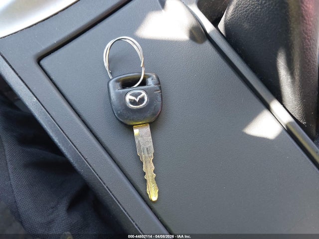 Продажа на аукционе авто 2011 Mazda Mazda3 I Sport, vin: JM1BL1UF7B1392654, номер лота: 44802114
