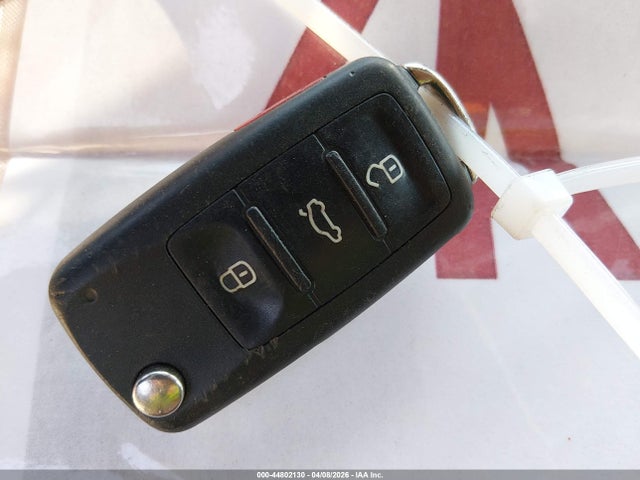 2014 Volkswagen Beetle 1.8t მანქანა იყიდება აუქციონზე, vin: 3VWJ17AT6EM653114, აუქციონის ნომერი: 44802130