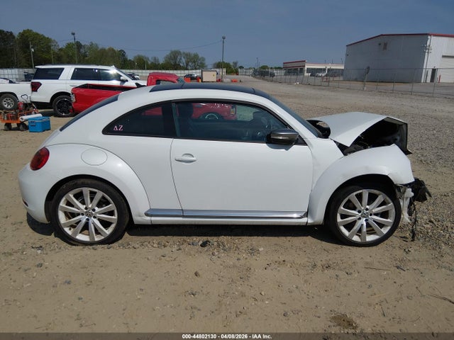 2014 Volkswagen Beetle 1.8t მანქანა იყიდება აუქციონზე, vin: 3VWJ17AT6EM653114, აუქციონის ნომერი: 44802130