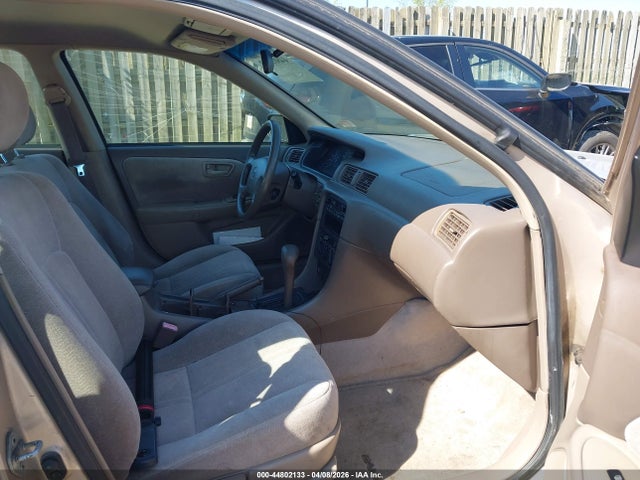 1999 TOYOTA CAMRY 4T1BG22K8XU418870 Photo 4