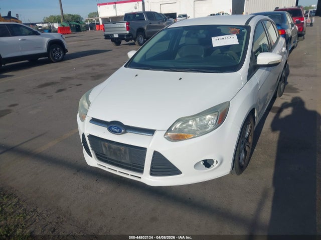 Ford FOCUS SE 2014 1FADP3K27EL321932 Image 6