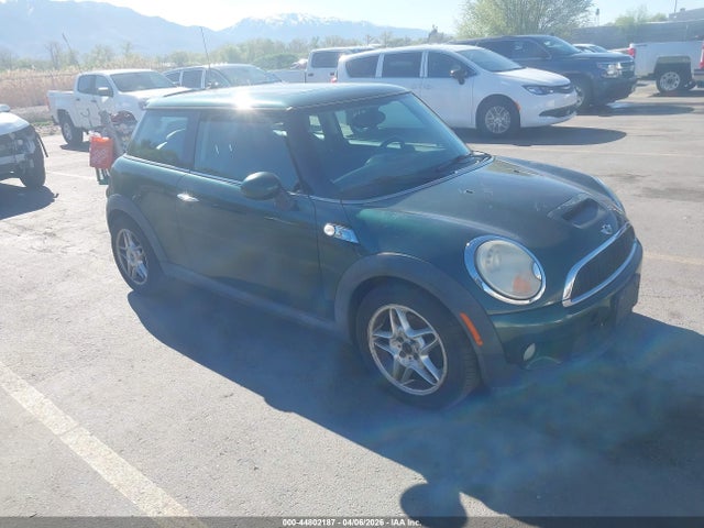 2007 MINI COOPER S WMWMF73527TL92968