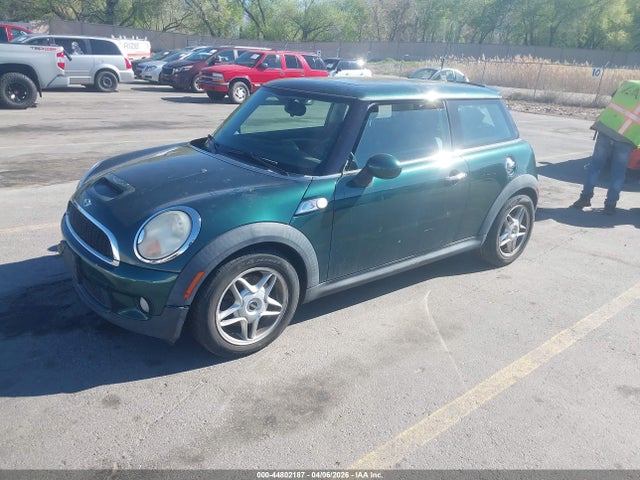 2007 MINI COOPER S WMWMF73527TL92968 Photo 1