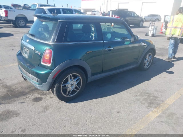 2007 MINI COOPER S WMWMF73527TL92968 Photo 3