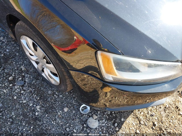 44802195 :رقم المزاد ، 3VWDP7AJ6CM372938 vin ، 2012 Volkswagen Jetta 2.5l Se مزاد بيع