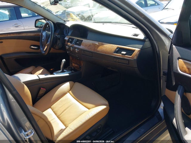 2009 Bmw 550i მანქანა იყიდება აუქციონზე, vin: WBANW53569CT55997, აუქციონის ნომერი: 44802201