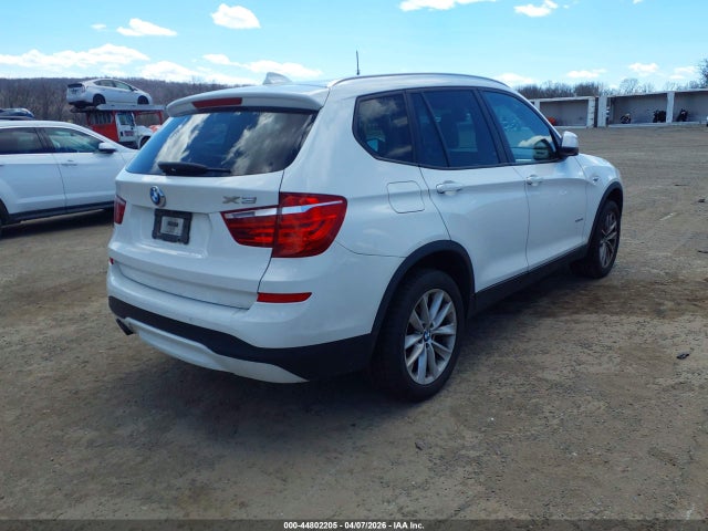 2015 BMW X3 5UXWX9C52F0D45493 Photo 3