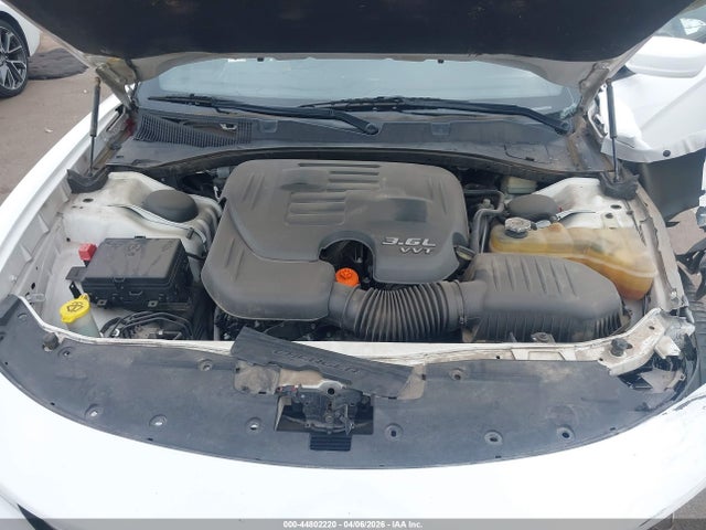 Продажа на аукционе авто 2015 Dodge Charger Se, vin: 2C3CDXBG4FH753012, номер лота: 44802220