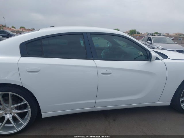 Продажа на аукционе авто 2015 Dodge Charger Se, vin: 2C3CDXBG4FH753012, номер лота: 44802220