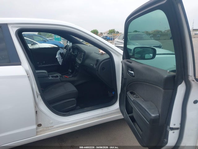 Продажа на аукционе авто 2015 Dodge Charger Se, vin: 2C3CDXBG4FH753012, номер лота: 44802220