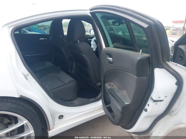 Продажа на аукционе авто 2015 Dodge Charger Se, vin: 2C3CDXBG4FH753012, номер лота: 44802220