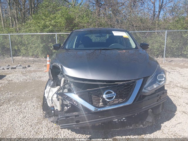 44802233 :رقم المزاد ، 3N1AB7APXHY353904 vin ، 2017 Nissan Sentra Sr مزاد بيع