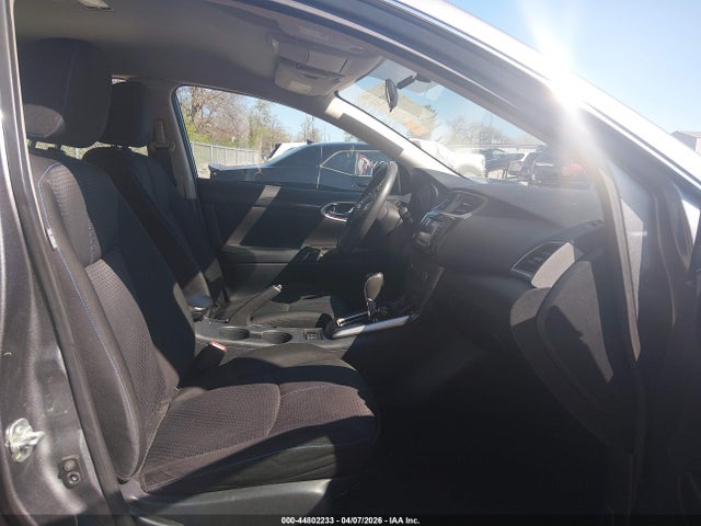 44802233 :رقم المزاد ، 3N1AB7APXHY353904 vin ، 2017 Nissan Sentra Sr مزاد بيع