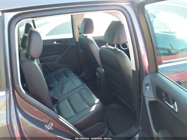 2016 VOLKSWAGEN TIGUAN WVGAV7AX0GW616438 Photo 7