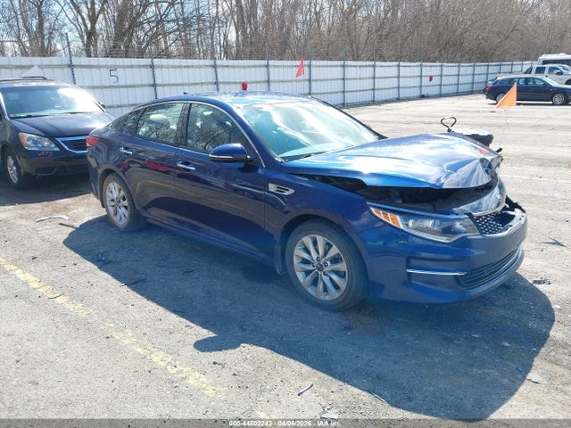 Auction sale of the 2018 Kia Optima Ex, vin: 5XXGU4L39JG197556, lot number: 44802242