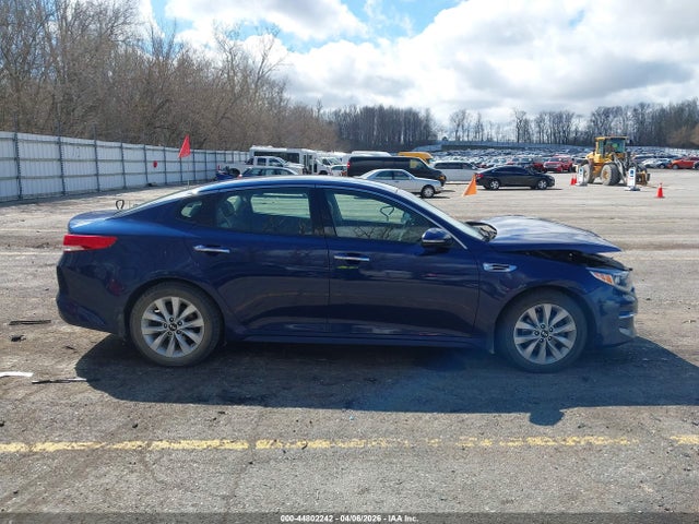 2018 Kia Optima Ex მანქანა იყიდება აუქციონზე, vin: 5XXGU4L39JG197556, აუქციონის ნომერი: 44802242