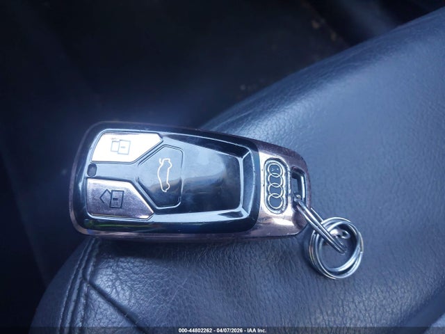2018 Audi Q5 2.0t Premium/2.0t Tech Premium მანქანა იყიდება აუქციონზე, vin: WA1BNAFY3J2094999, აუქციონის ნომერი: 44802262