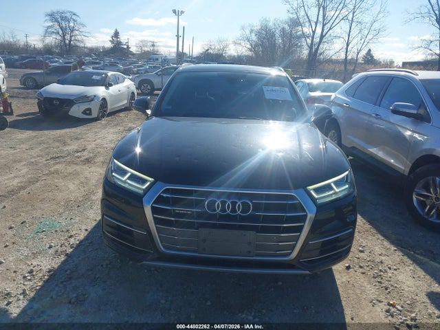 2018 Audi Q5 2.0t Premium/2.0t Tech Premium მანქანა იყიდება აუქციონზე, vin: WA1BNAFY3J2094999, აუქციონის ნომერი: 44802262