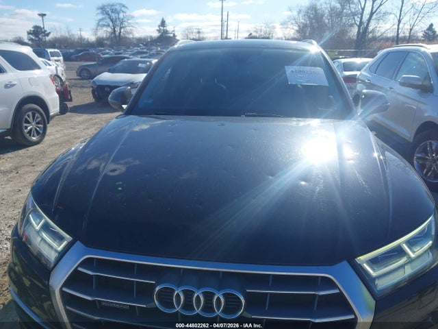 2018 Audi Q5 2.0t Premium/2.0t Tech Premium მანქანა იყიდება აუქციონზე, vin: WA1BNAFY3J2094999, აუქციონის ნომერი: 44802262