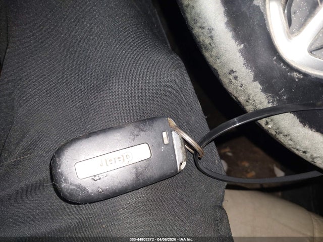 2016 JEEP CHEROKEE 1C4PJLDB4GW280943 Photo 10