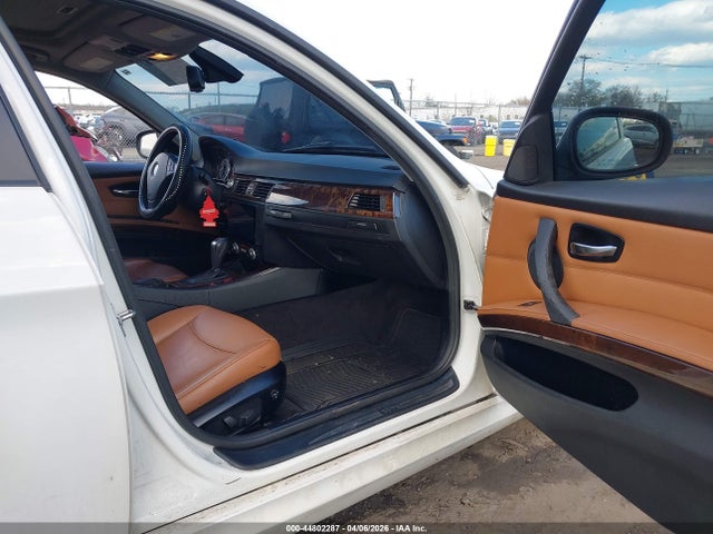 2011 Bmw 328i Xdrive მანქანა იყიდება აუქციონზე, vin: WBAPK5G52BNN24650, აუქციონის ნომერი: 44802287