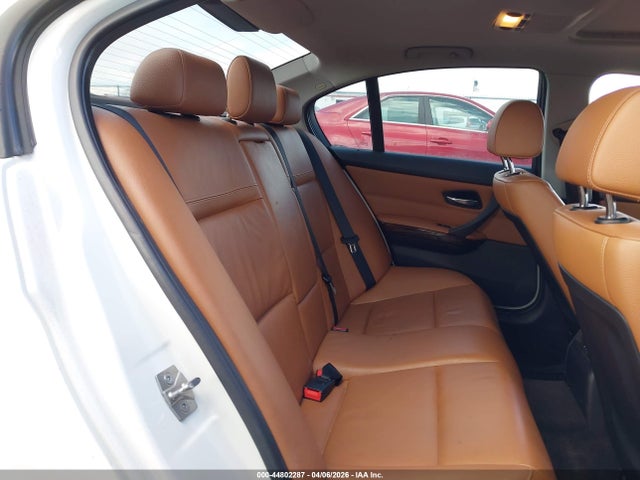 2011 Bmw 328i Xdrive მანქანა იყიდება აუქციონზე, vin: WBAPK5G52BNN24650, აუქციონის ნომერი: 44802287