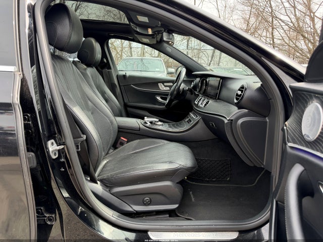 2019 MERCEDES-BENZ E 300 WDDZF4KB8KA573789 Photo 4