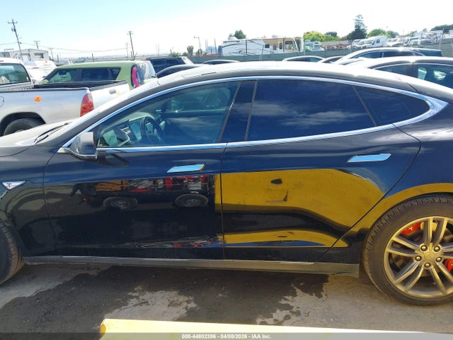Продажа на аукционе авто 2013 Tesla Model S, vin: 5YJSA1DN1DFP23641, номер лота: 44802396