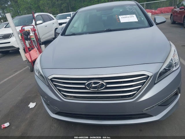 Продажа на аукционе авто 2015 Hyundai Sonata Se, vin: 5NPE24AF5FH173082, номер лота: 44802399