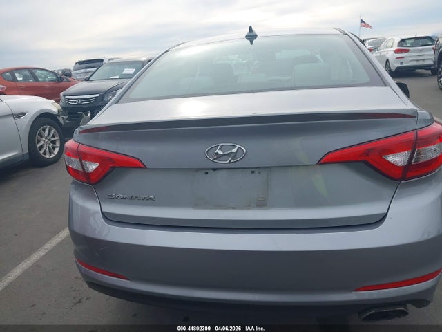 Продажа на аукционе авто 2015 Hyundai Sonata Se, vin: 5NPE24AF5FH173082, номер лота: 44802399