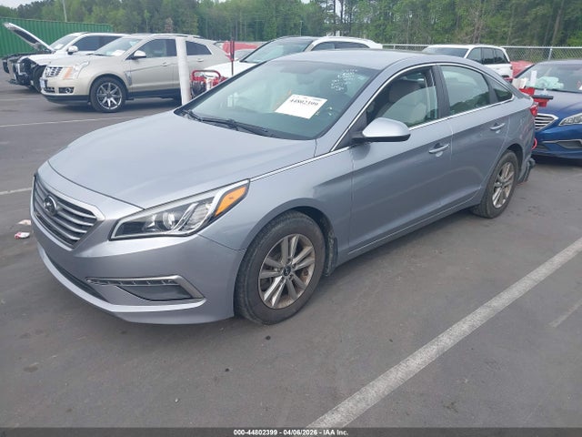 Продажа на аукционе авто 2015 Hyundai Sonata Se, vin: 5NPE24AF5FH173082, номер лота: 44802399