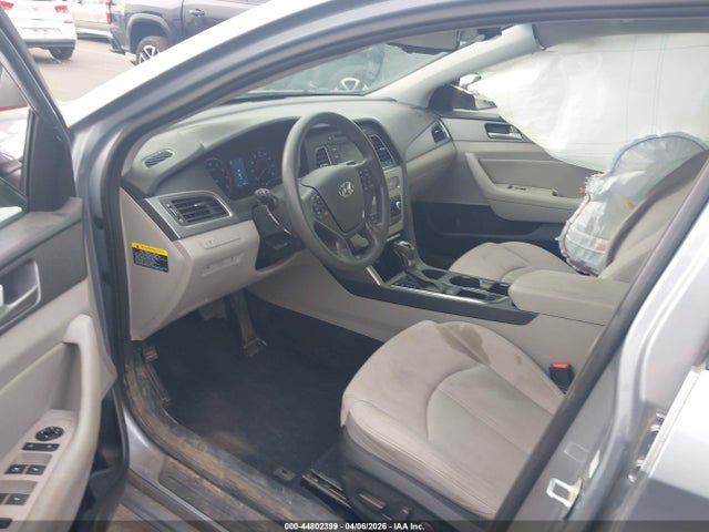Продажа на аукционе авто 2015 Hyundai Sonata Se, vin: 5NPE24AF5FH173082, номер лота: 44802399