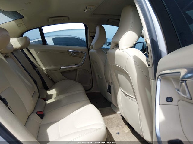 Продаж на аукціоні авто 2015 Volvo S60 T5 Premier Plus, vin: YV140MFC3F1317875, номер лоту: 44802403