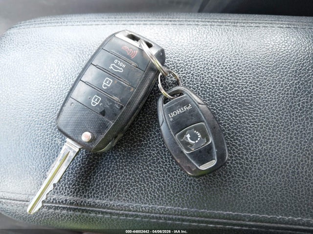 44802442 :رقم المزاد ، KNAFX4A65F5281902 vin ، 2015 Kia Forte Lx مزاد بيع