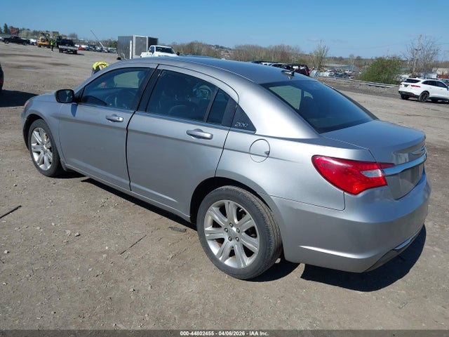 Продажа на аукционе авто 2013 Chrysler 200 Lx, vin: 1C3CCBAB6DN648293, номер лота: 44802455