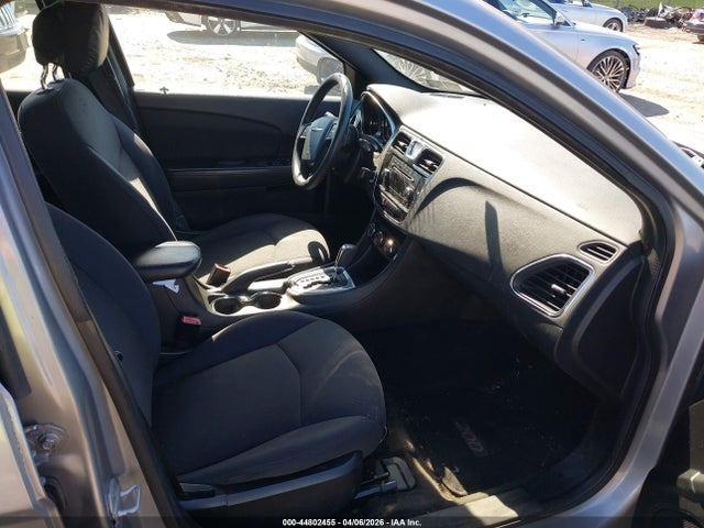 Продажа на аукционе авто 2013 Chrysler 200 Lx, vin: 1C3CCBAB6DN648293, номер лота: 44802455