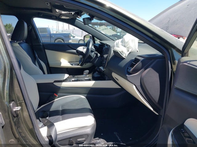 44802461 :رقم المزاد ، JTJHKCFZ3R2030578 vin ، 2024 Lexus Nx 450h+ Luxury مزاد بيع