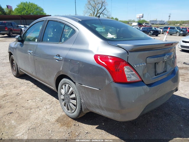 2017 NISSAN VERSA 3N1CN7AP2HL902136 Photo 2