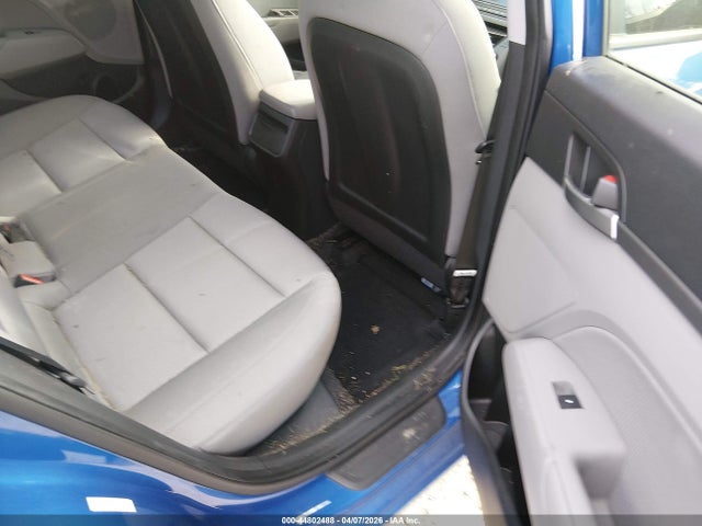 2017 HYUNDAI ELANTRA KMHD84LF1HU385716 Photo 7