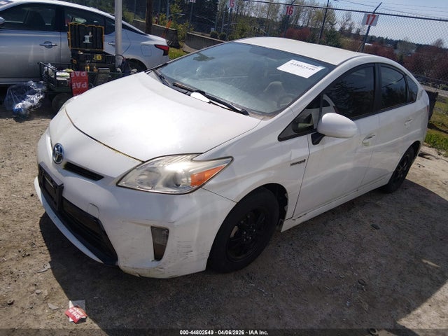 JTDKN3DU4E1761818 Toyota Prius Three
