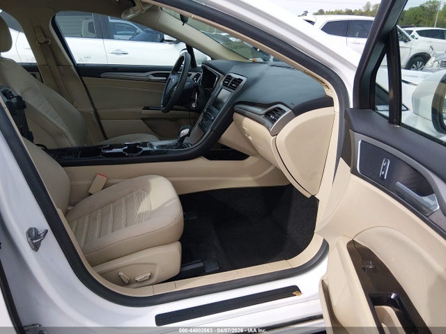 Продажа на аукционе авто 2016 Ford Fusion Se, vin: 3FA6P0H71GR183285, номер лота: 44802563