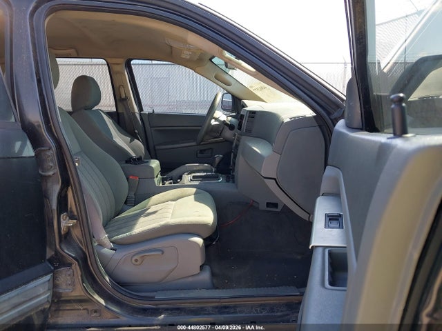 44802577 :رقم المزاد ، 1J4GR48K75C597178 vin ، 2005 Jeep Grand Cherokee Laredo مزاد بيع