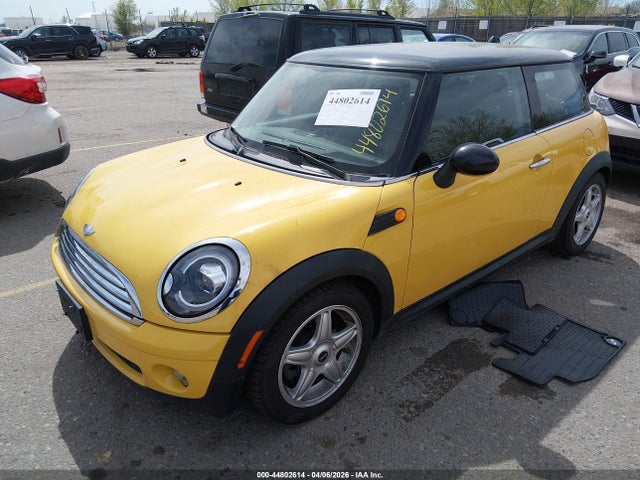 2009 MINI COOPER WMWMF33579TU70169 Photo 1