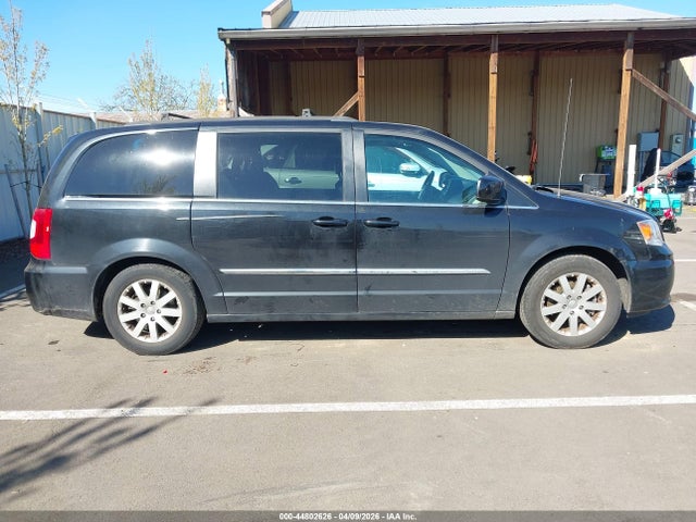 44802626 :رقم المزاد ، 2C4RC1BG3GR238150 vin ، 2016 Chrysler Town & Country Touring مزاد بيع