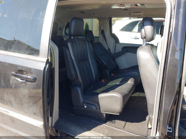 44802626 :رقم المزاد ، 2C4RC1BG3GR238150 vin ، 2016 Chrysler Town & Country Touring مزاد بيع