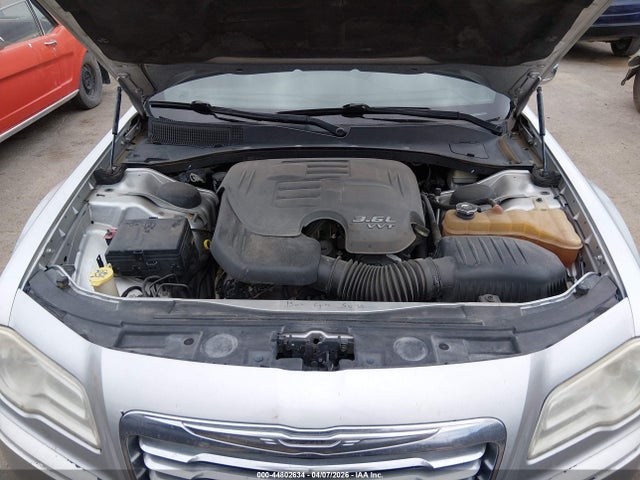 44802634 :رقم المزاد ، 2C3CCACGXCH169563 vin ، 2012 Chrysler 300 Limited مزاد بيع