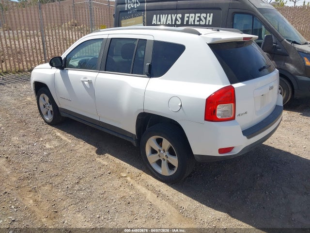 2013 JEEP COMPASS 1C4NJDEB4DD236685 Photo 2