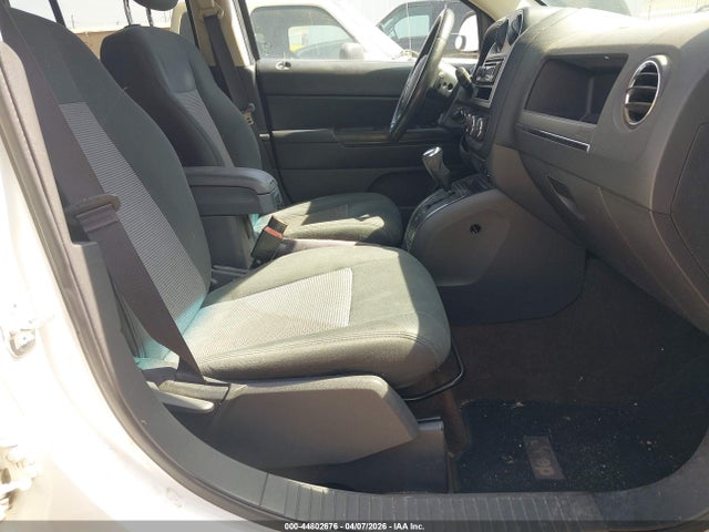 2013 JEEP COMPASS 1C4NJDEB4DD236685 Photo 4