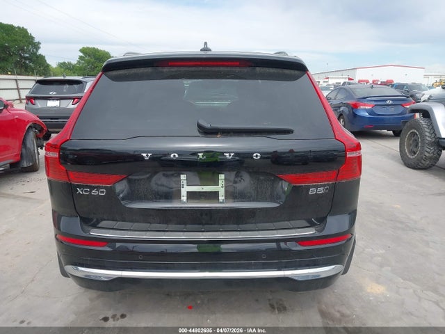 2023 Volvo Xc60 B5 Plus Bright Theme მანქანა იყიდება აუქციონზე, vin: YV4L12RN8P1356914, აუქციონის ნომერი: 44802685